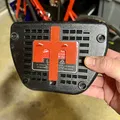 Milwaukee M12 Charger SKADIS mount - Thumbnail 3