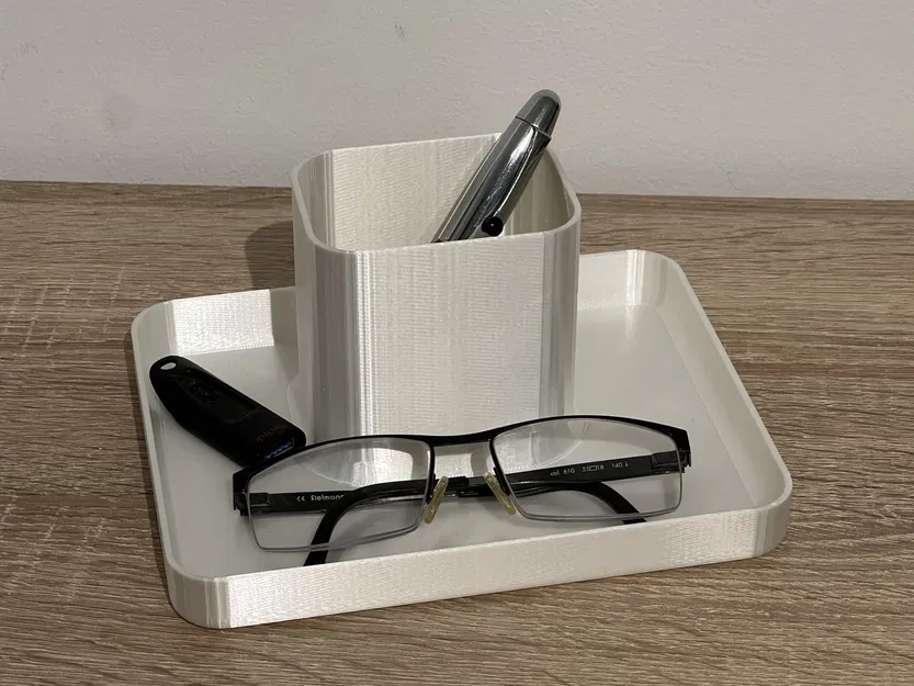 Tidy Upper - Bộ Sắp Xếp Bàn Làm Việc Đơn Giản - Image 1