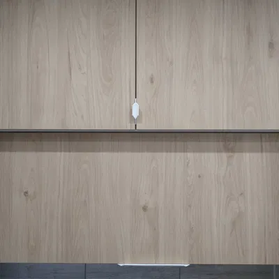 Tay Nắm Cửa Tủ và Ngăn Kéo Không Khoan Cho Tấm Dày 18mm