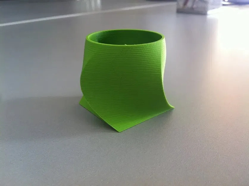 BÌNH HOA VUÔNG RA TRÒN (SQUARE TO CIRCLE VASE) - Image 3