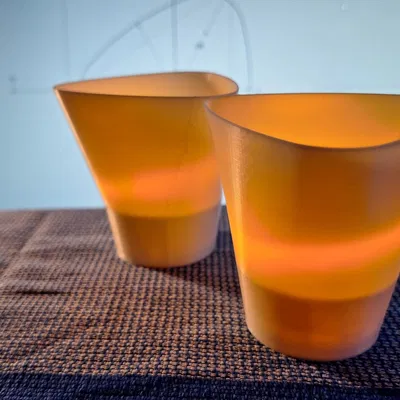 Teelicht-Halter, Kelch, trochoidal/Tea light holder, chalice, trochoidal