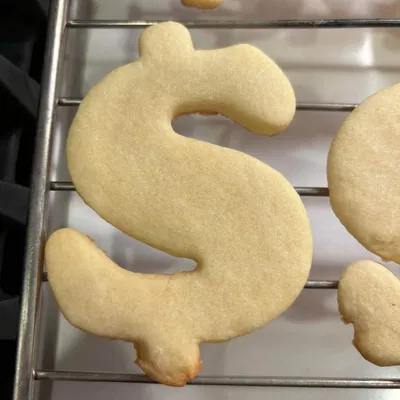 Khuôn Cắt Bánh Hình Dấu Đô La