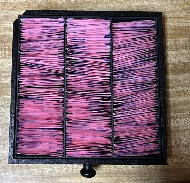 Khay chia ngăn cho gói đường cà phê - Image 1