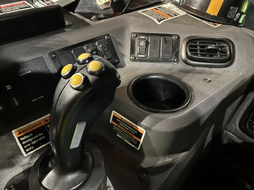 Bộ chuyển đổi chỗ để cốc cho xe tải Peterbilt 520 - Image 4