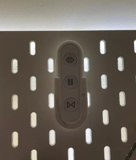 Giá đỡ điều khiển rèm cửa - Image 1