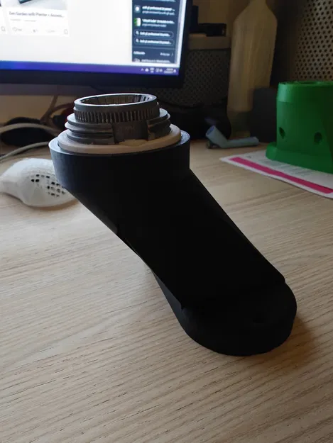 Giá đỡ camera Ubiquiti Unifi G5 Professional - Image 1