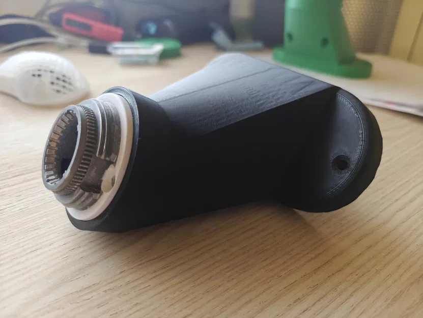 Giá đỡ camera Ubiquiti Unifi G5 Professional - Image 2