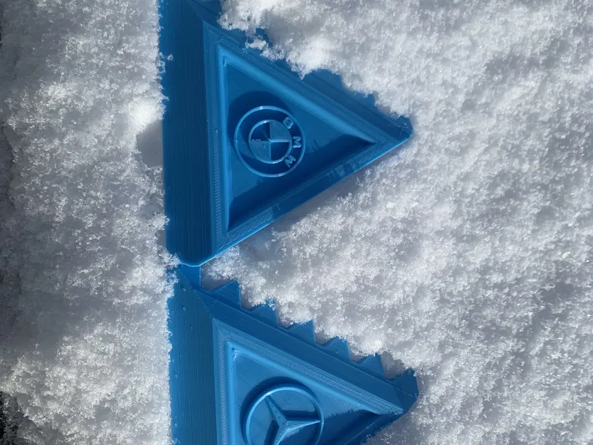 Defrosting Tool Triangle - Image 1