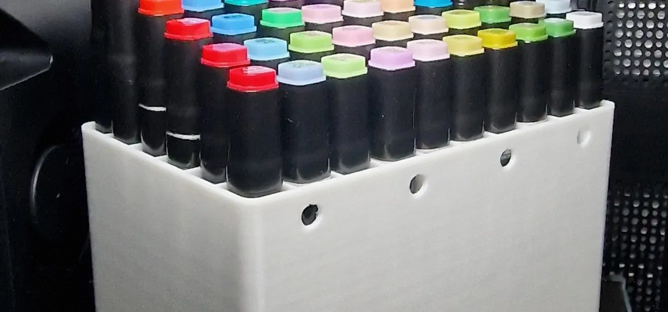 Promarker storage box with stepped pen height - Image 1