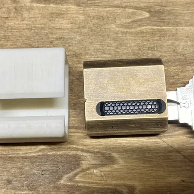 Giá Đỡ Ổ Khoá Sparrows Sidewinder