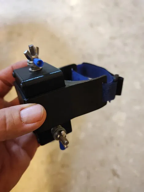 Hộp UnUn (EFHW) nhỏ gọn để lắp cột dã chiến - Image 1