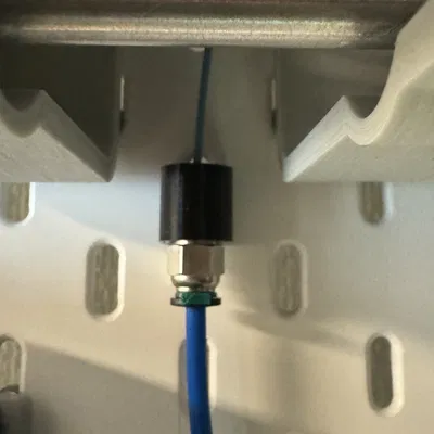 Khuôn Giữ Ống PTFE SKÅDIS IKEA Kiểu Vặn Khóa Remix