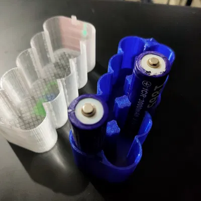 HỘP ĐỰNG PIN 18650 CÓ NẮP KHẮC CHỮ CHO HONEYCOMB STORAGE WALL