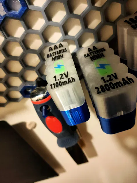 HỘP ĐỰNG PIN AAA CÓ NẮP CHỮ CHO TƯỜNG LƯỚI TỔ ONG - Image 3