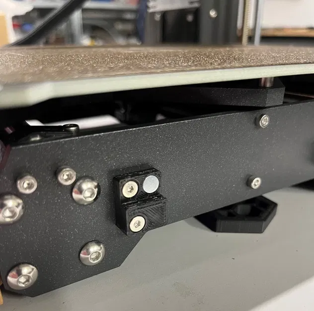 Magnetic front bin for Prusa i3 - Image 2