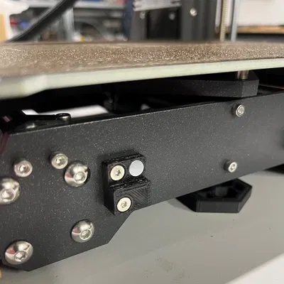 Magnetic front bin for Prusa i3