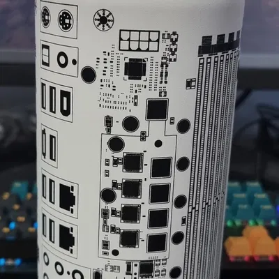 Ốp Đáy Chai Nước LTT Store 40floz (1.18L)