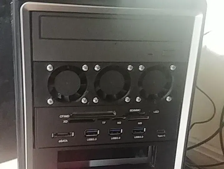 Khay Quạt 5.25" Cho PC Để Bàn - Dùng 3 Quạt 40mm - Image 2