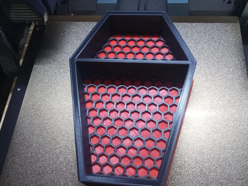 Kệ Hình Quan Tài Tổ Ong - Image 1