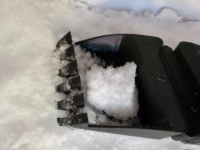 Xẻng Xúc Tuyết & Cào Băng - Image 1