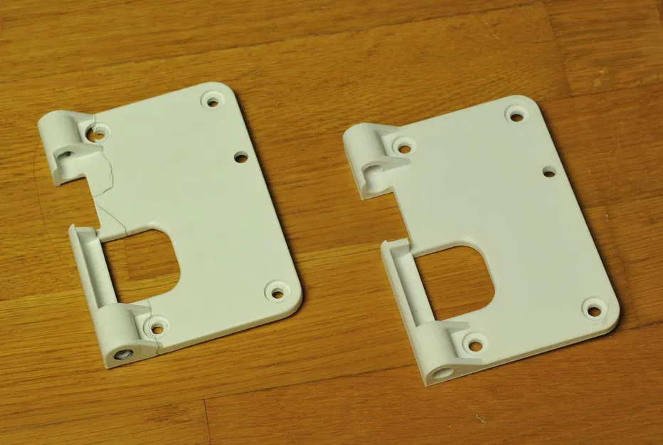 Phụ tùng bản lề bàn ủi Miele 6676870 - Image 1