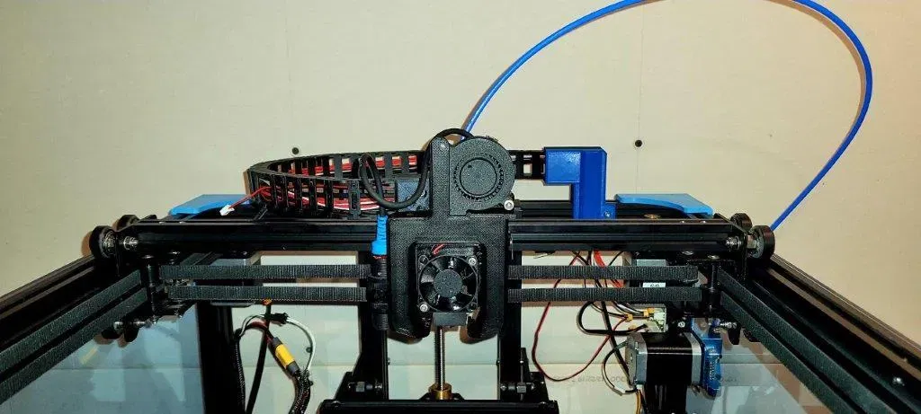 Ender 6 Modified Cable Chain Mount and Petsfang Duct - Image 1