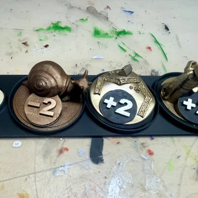 Hộp đựng cho cúp Catan và tên cướp