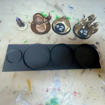 Hộp đựng cho cúp Catan và tên cướp