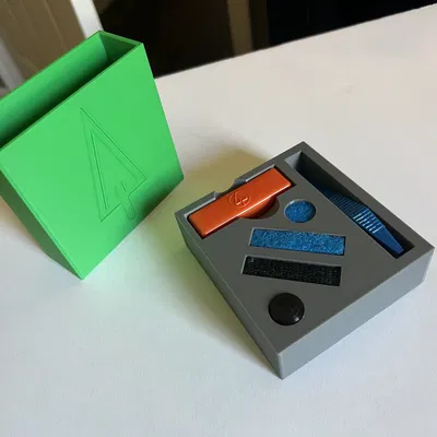 Hộp Đựng và Cả Dụng Cụ Vệ Sinh BoroBuddy