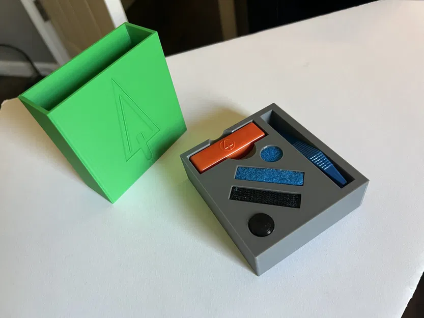 Hộp Đựng và Cả Dụng Cụ Vệ Sinh BoroBuddy - Image 2