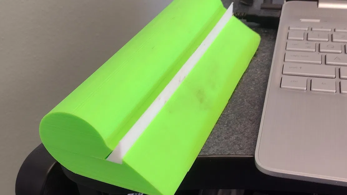 Dụng cụ cạo băng và ron cao su cho cửa sổ - Image 1