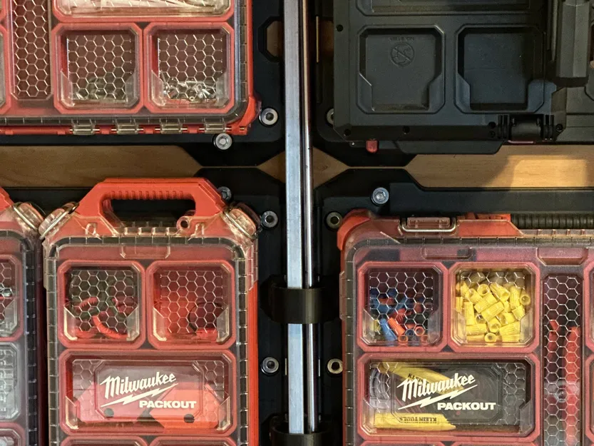 Giá Treo Tường Milwaukee Packout - Cho Thanh/Ống - Image 1