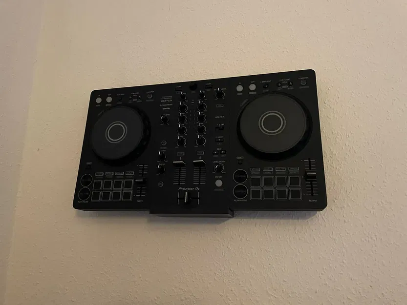 Wall-Mount for DDJ FLX4 - Image 2