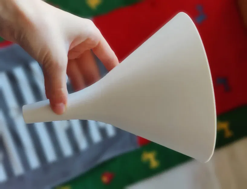 Funnel that is split in half - Image 2