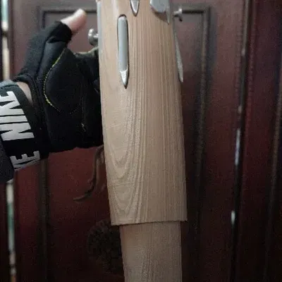 Chày Bóng Chày Gập Được Với Nanh Thu Vào