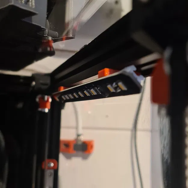 Kẹp Đèn LED 45 Độ 1515 Cho Thanh Nhôm V0 Micron+ - Image 1