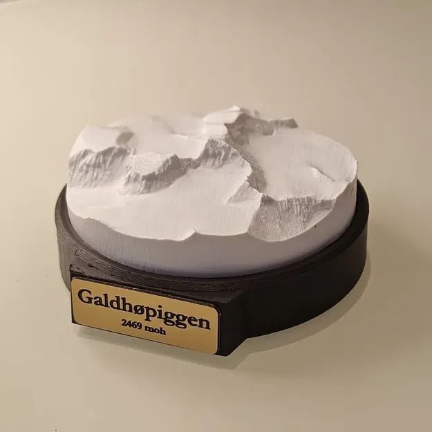 Galdhøpiggen Mountain Top miniature - Image 1