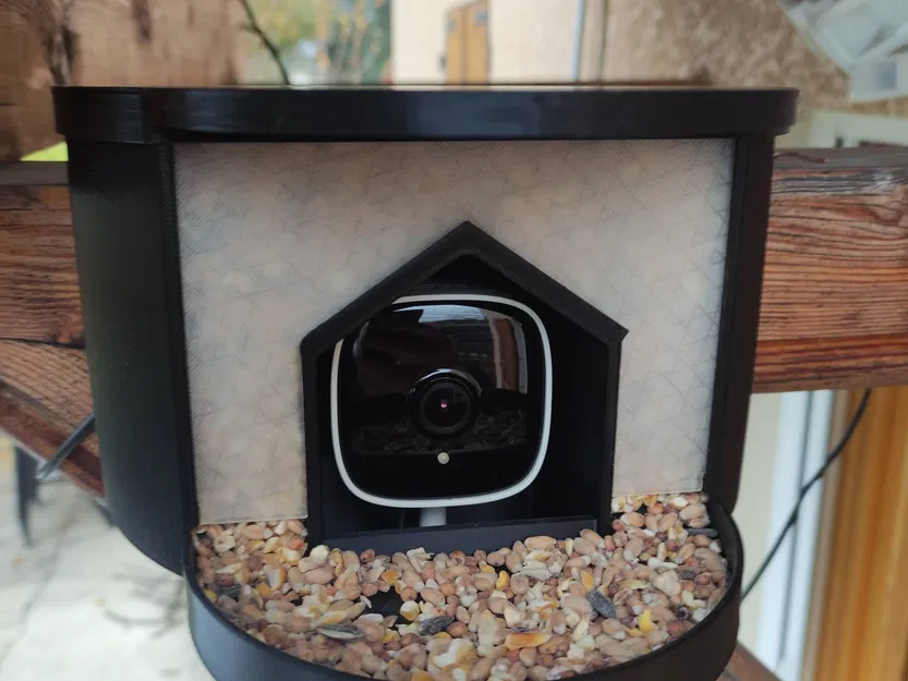 Máng Ăn Chim Có Khe Gắn Camera Tapo C100 - Image 1