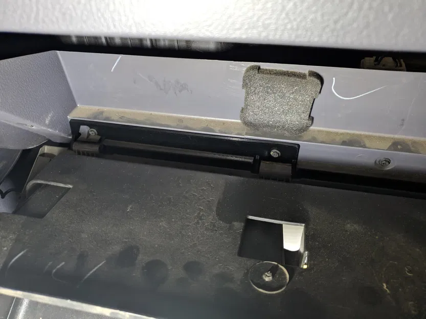 Pát Bản Lề Hộp Đồ 02 Dodge Ram 2500 - Image 1