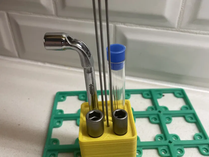 Hộp đựng dụng cụ bảo trì nozzle Gridfinity - Image 1