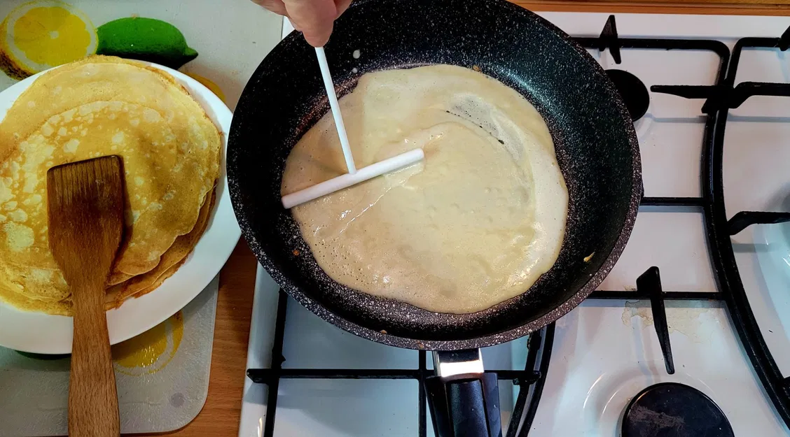 Pancake Spreader - Image 1