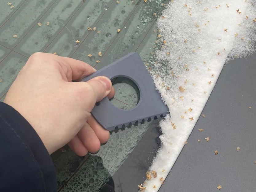 Pocket Ice Scraper - Image 3