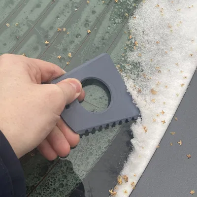 Pocket Ice Scraper