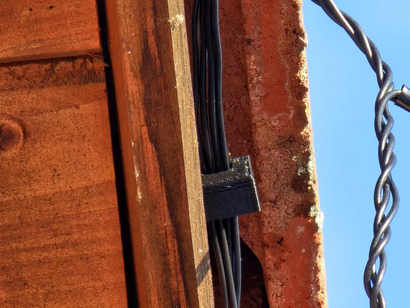 Móc treo ngói lợp - Image 4