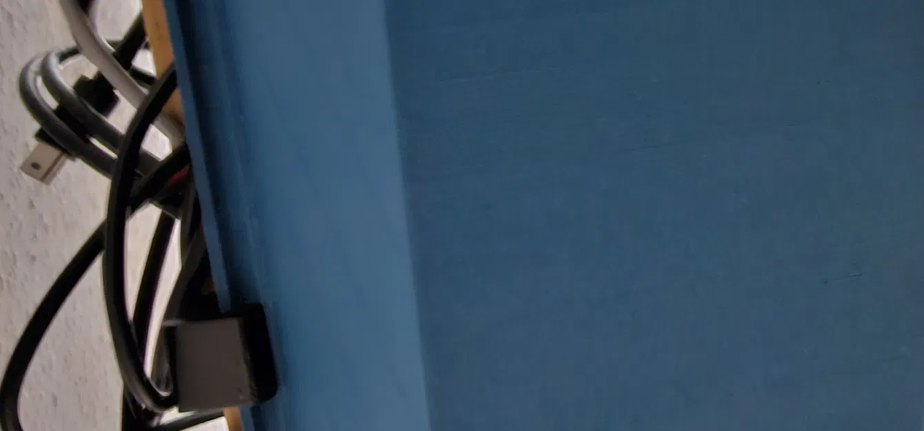 Khay cáp cho bàn làm việc có thể điều chỉnh độ cao - Image 1