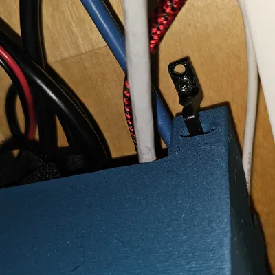 Khay cáp cho bàn làm việc có thể điều chỉnh độ cao