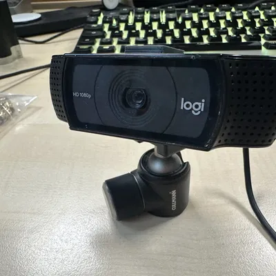 Ngàm Tripod Siêu Gọn Cho Webcam Logitech C920