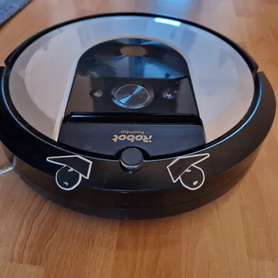 Mắt và Miệng Cho Roomba Của Bạn