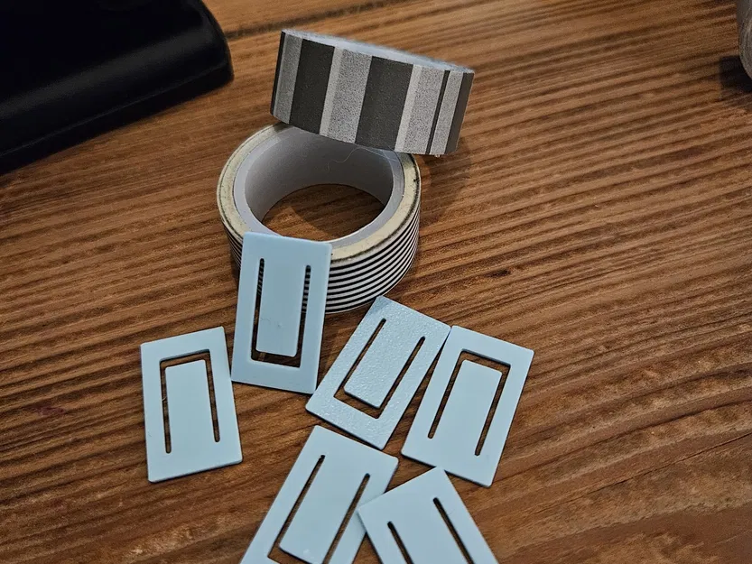 Paper Clip (s) - Büroklammer (n) - Image 2