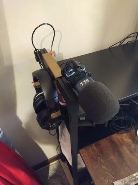 Mic Headphones Rail Stand - Image 1